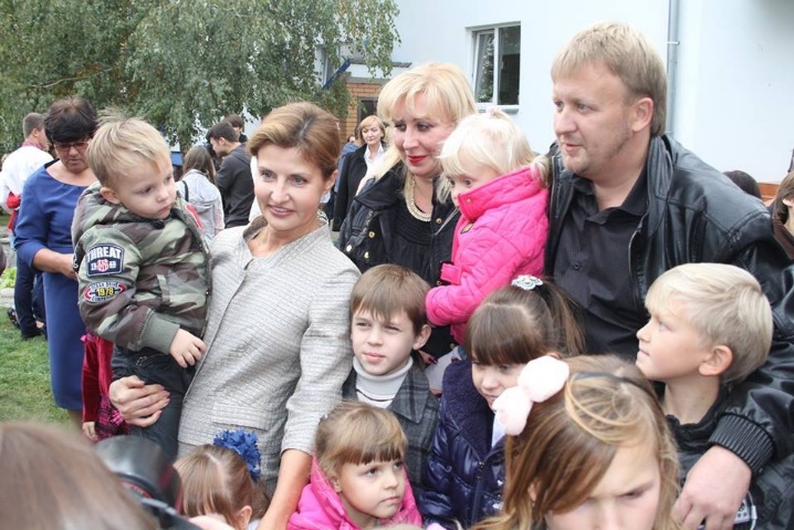 In October there was great excitement at Father’s House when the Ukraine President’s wife, Mrs. Poroshenko, came to visit them.